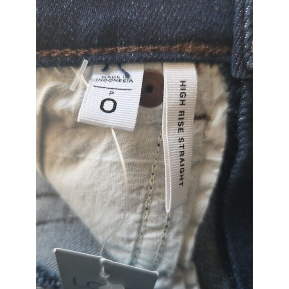 NWT Loft Outlet | Size 0 Petite | Straight Leg High Rise Jeans Raw Hem - Picture 6 of 12